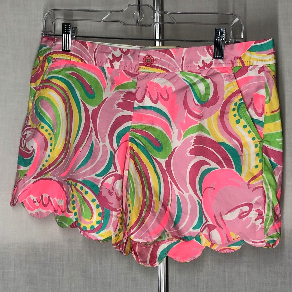 Lilly Pulitzer Women's Shorts Size 6